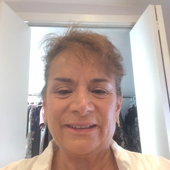 Meet your Posher, Dorothy - Picture 2 of 2